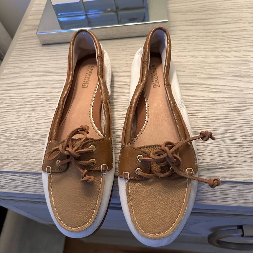 Sperry Women's Brown and Cream Loafers